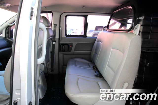 Hyundai Starex 2013 — photo 18