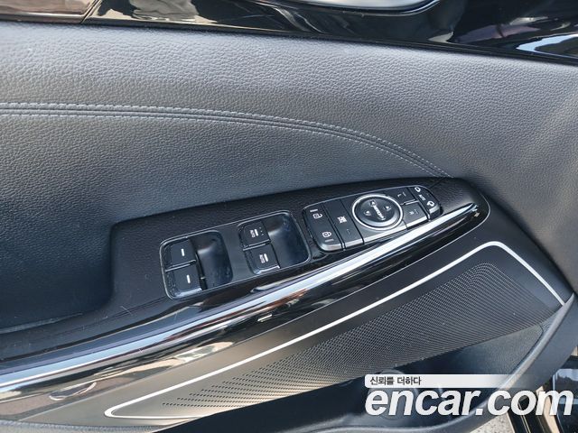 Kia K7 2018 — photo 7
