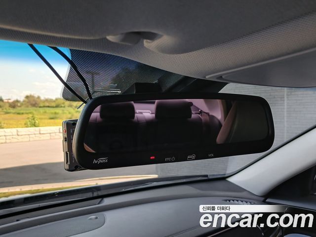 Kia K7 2018 — photo 15