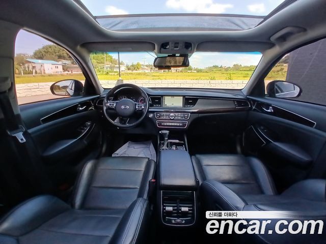 Kia K7 2018 — photo 18