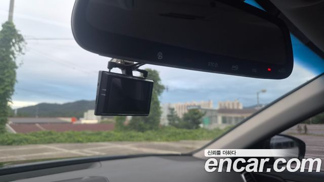 Hyundai Grandeur 2018 — photo 18