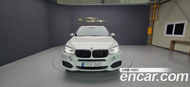 BMW X5 2018 — photo 1