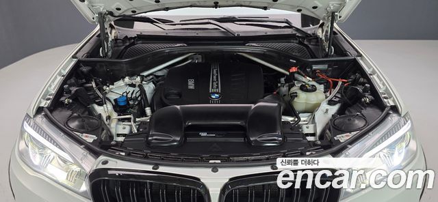BMW X5 2018 — photo 18