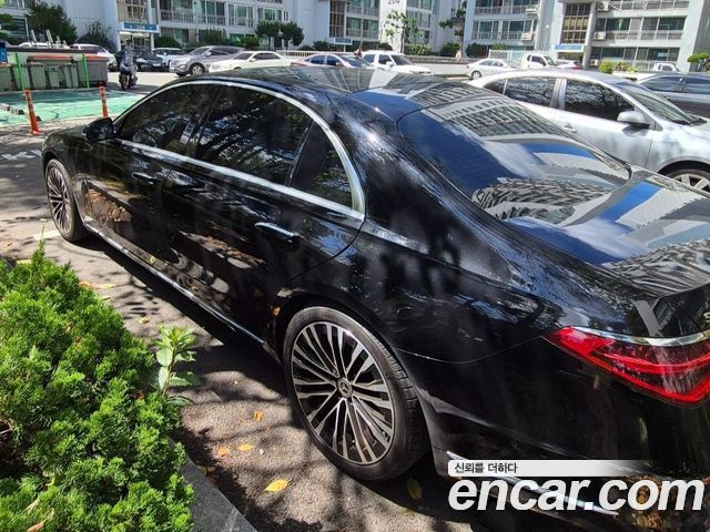 Mercedes-Benz S-Class 2024 — photo 2