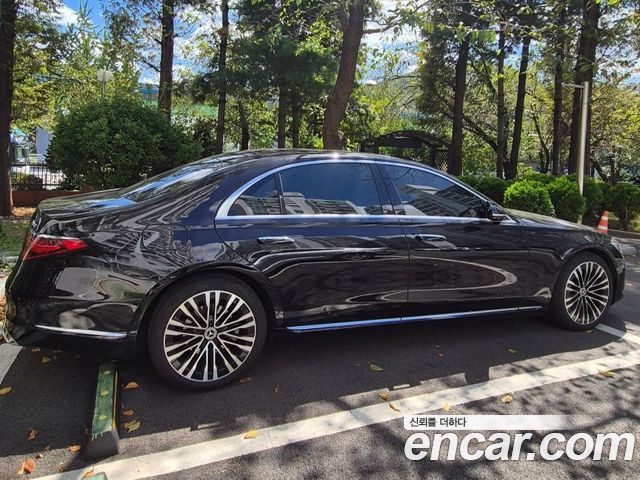 Mercedes-Benz S-Class 2024 — photo 3