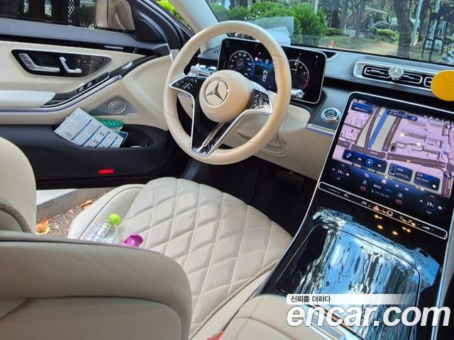 Mercedes-Benz S-Class 2024 — photo 9