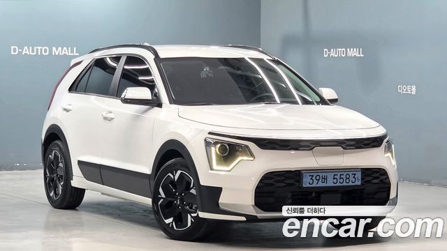 Kia Niro 2023 — photo 2