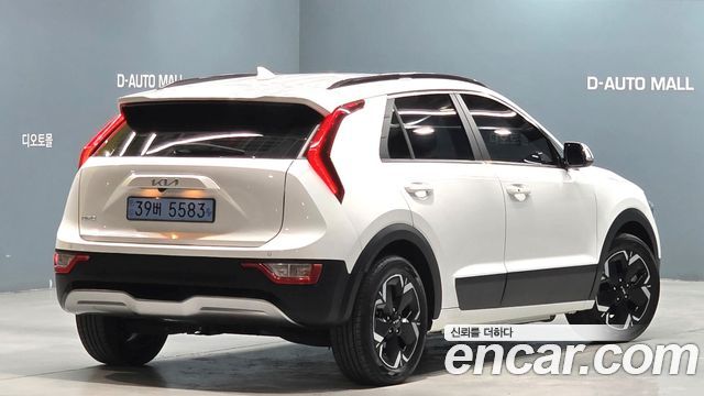 Kia Niro 2023 — photo 3
