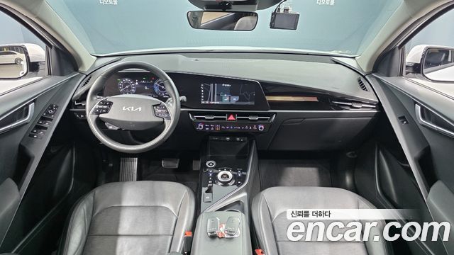 Kia Niro 2023 — photo 8