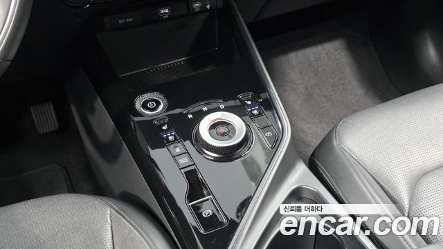 Kia Niro 2023 — photo 10