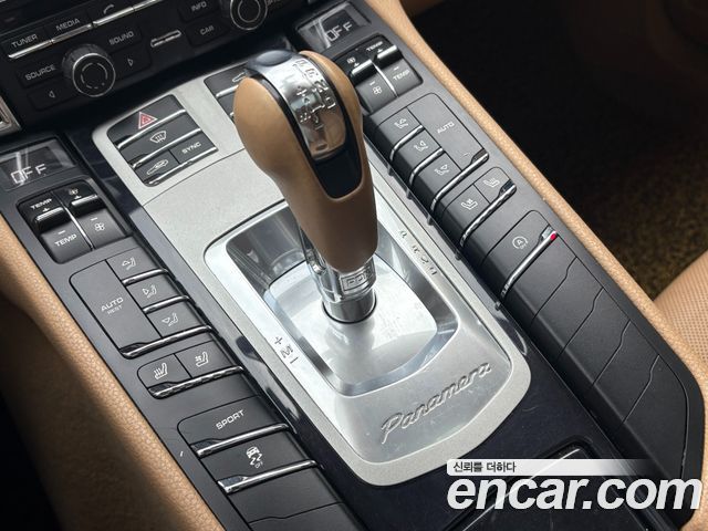 Porsche Panamera 2014 — photo 18