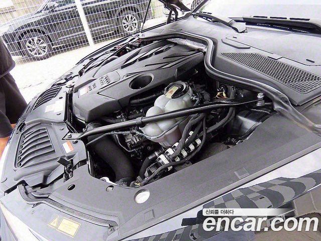 Audi A8 2020 — photo 6