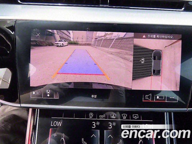 Audi A8 2020 — photo 15