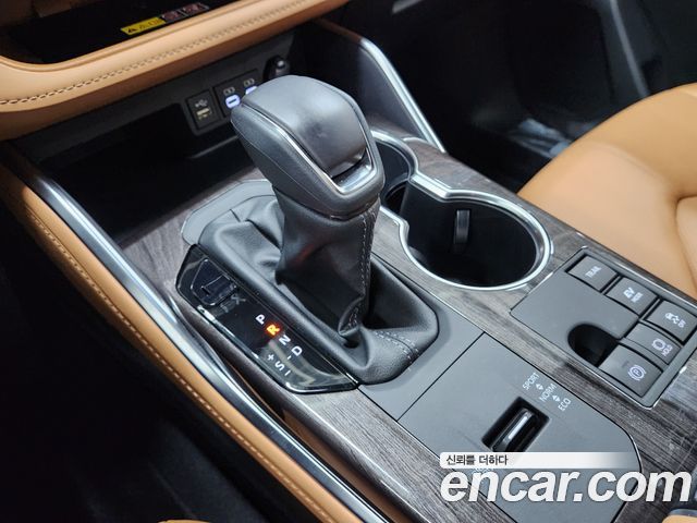 Toyota Highlander 2025 — photo 9