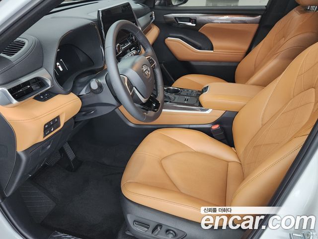 Toyota Highlander 2025 — photo 10
