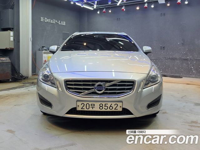 Volvo V60 2012 — photo 3