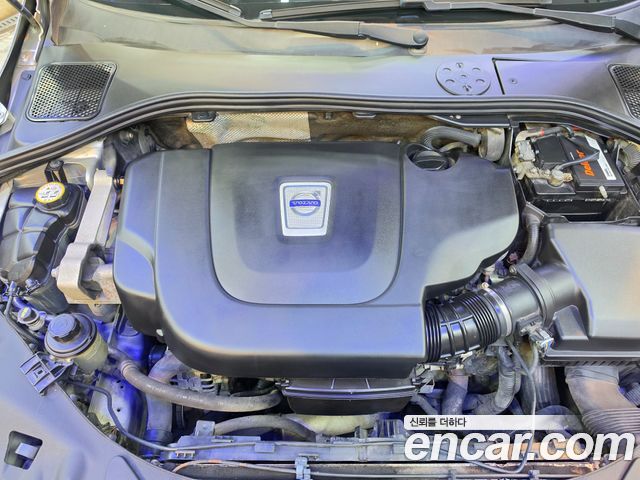 Volvo V60 2012 — photo 6
