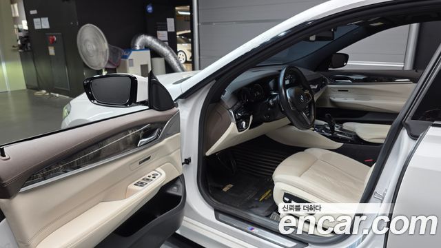 BMW Gran Turismo 2018 — photo 13