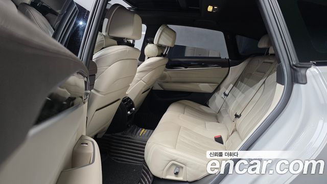 BMW Gran Turismo 2018 — photo 18