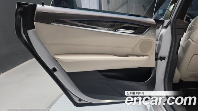 BMW Gran Turismo 2018 — photo 15