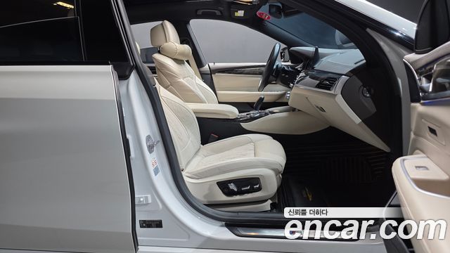 BMW Gran Turismo 2018 — photo 16