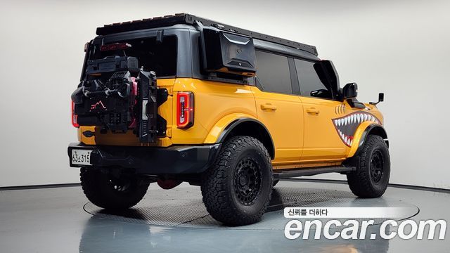 Ford Bronco 2022 — photo 2
