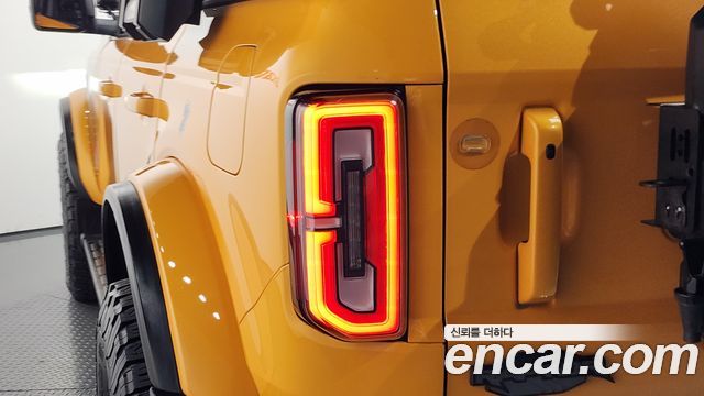 Ford Bronco 2022 — photo 9