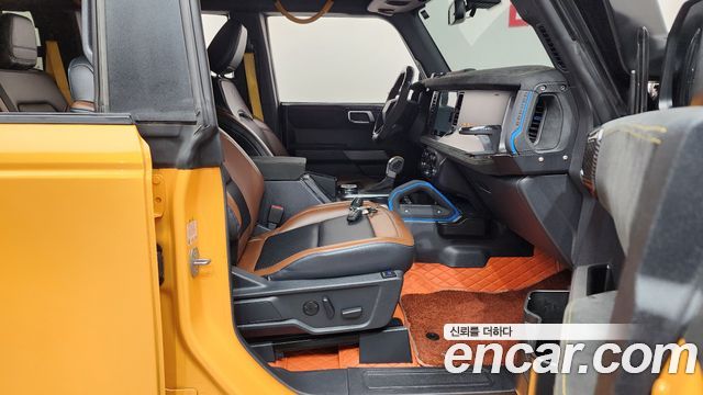 Ford Bronco 2022 — photo 16
