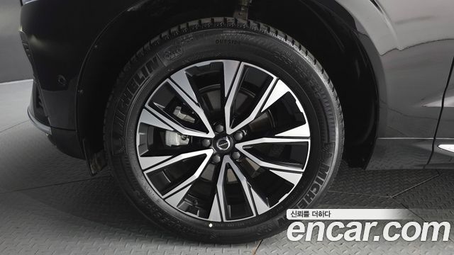Volvo XC60 2024 — photo 5