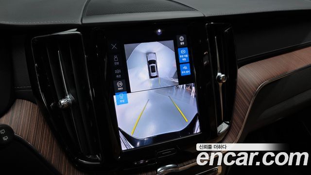 Volvo XC60 2024 — photo 22