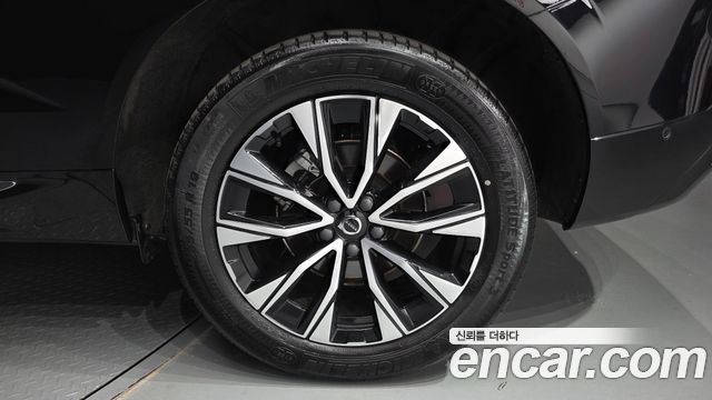 Volvo XC60 2024 — photo 7
