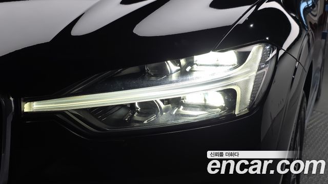 Volvo XC60 2024 — photo 8