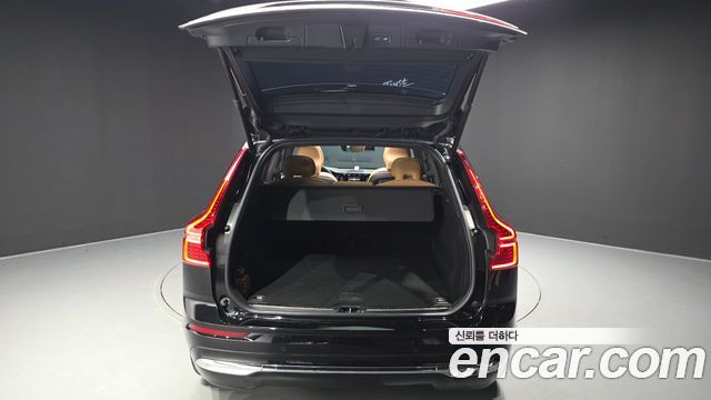 Volvo XC60 2024 — photo 27