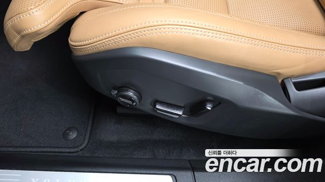 Volvo XC60 2024 — photo 33
