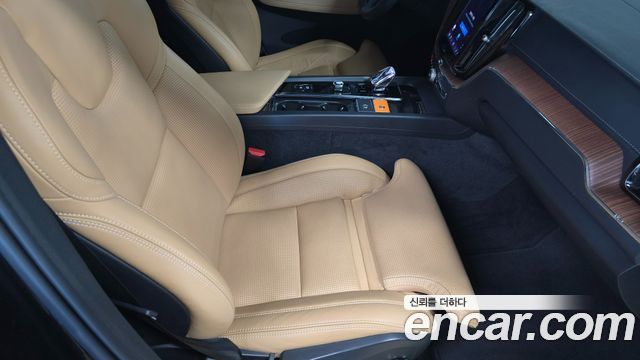 Volvo XC60 2024 — photo 49