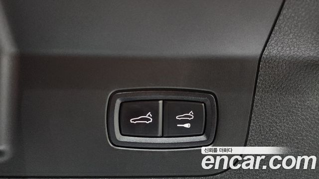 Porsche Panamera 2017 — photo 23