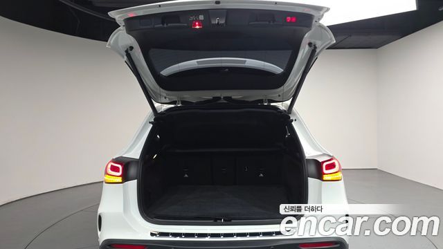 Mercedes-Benz EQA 2023 — photo 26
