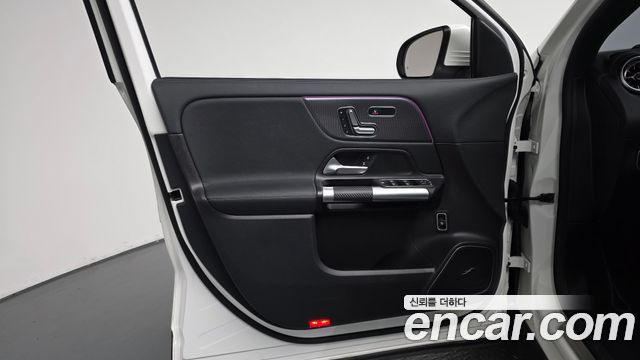 Mercedes-Benz EQA 2023 — photo 14