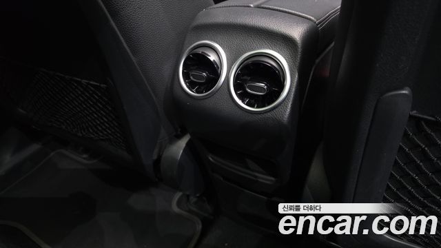 Mercedes-Benz EQA 2023 — photo 32