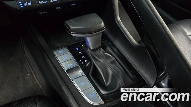 Hyundai AVANTE 2023 — photo 12