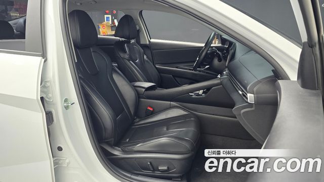 Hyundai AVANTE 2023 — photo 13
