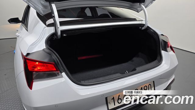 Hyundai AVANTE 2023 — photo 25