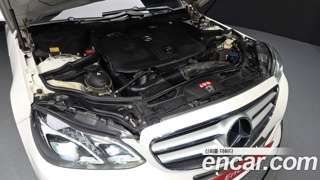 Mercedes-Benz E-Class 2014 — photo 6