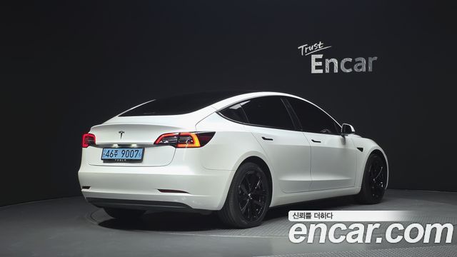 Tesla Model 3 2022 — photo 2