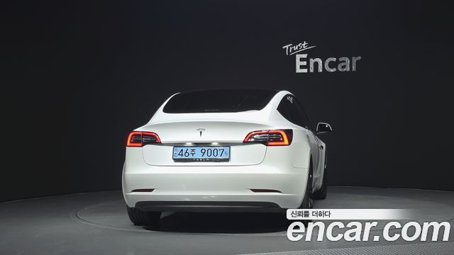 Tesla Model 3 2022 — photo 4