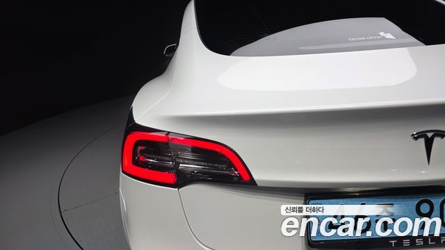 Tesla Model 3 2022 — photo 9