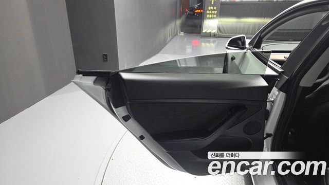 Tesla Model 3 2022 — photo 15