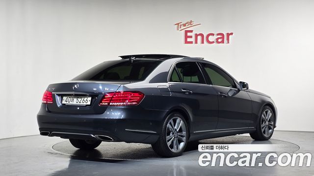 Mercedes-Benz E-Class 2014 — photo 2