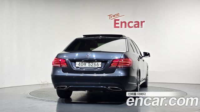 Mercedes-Benz E-Class 2014 — photo 4