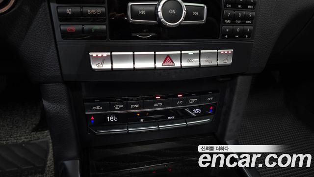 Mercedes-Benz E-Class 2014 — photo 19